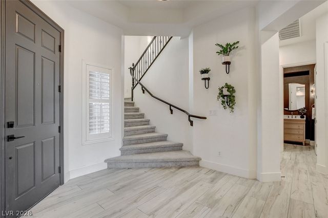 10721 BERINGER Drive, Las Vegas, NV 89144