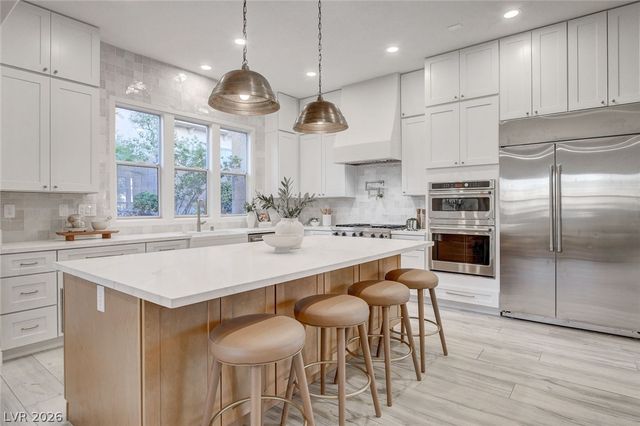 10721 BERINGER Drive, Las Vegas, NV 89144