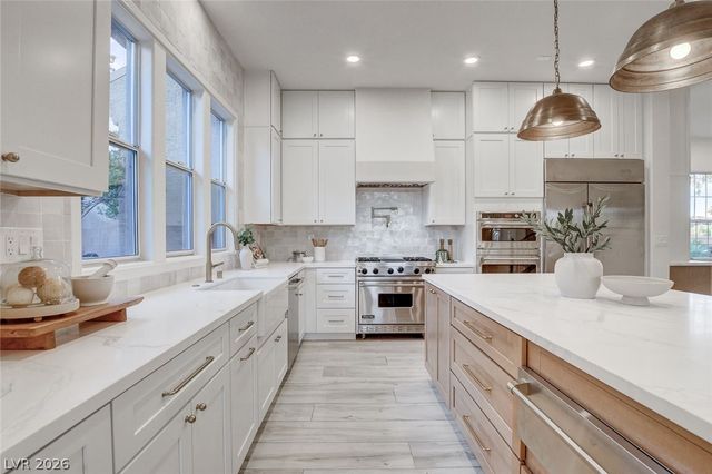 10721 BERINGER Drive, Las Vegas, NV 89144