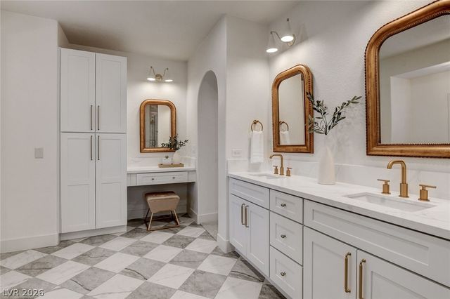 10721 BERINGER Drive, Las Vegas, NV 89144