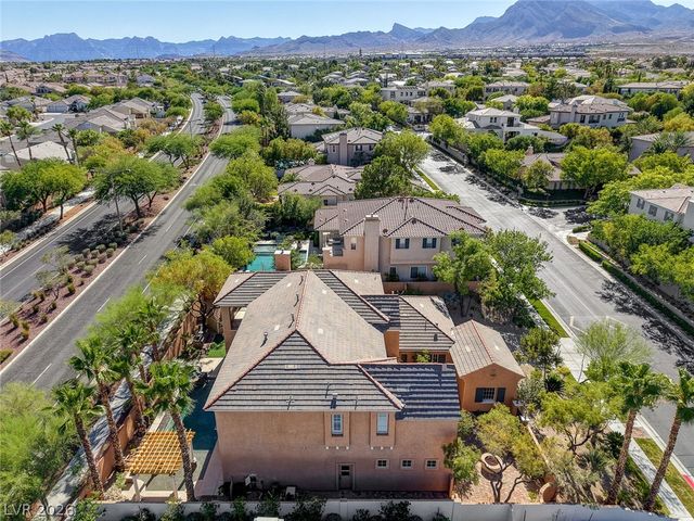 10721 BERINGER Drive, Las Vegas, NV 89144