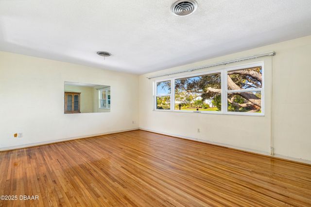 142 University Circle, Ormond Beach, FL 32176