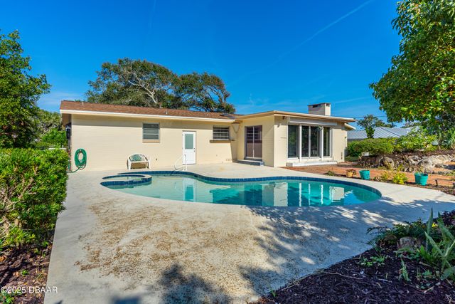 142 University Circle, Ormond Beach, FL 32176