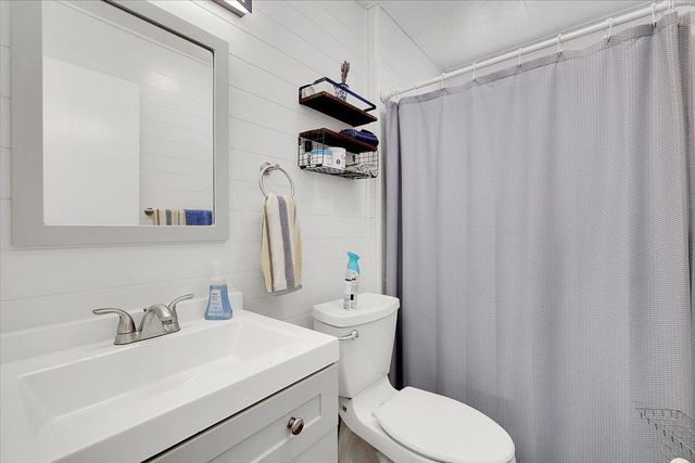 5036 Royal Oaks Dr, Oroville, CA 95966