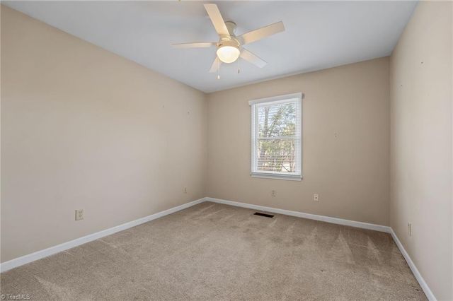 1100 Century Park Avenue, Kernersville, NC 27284