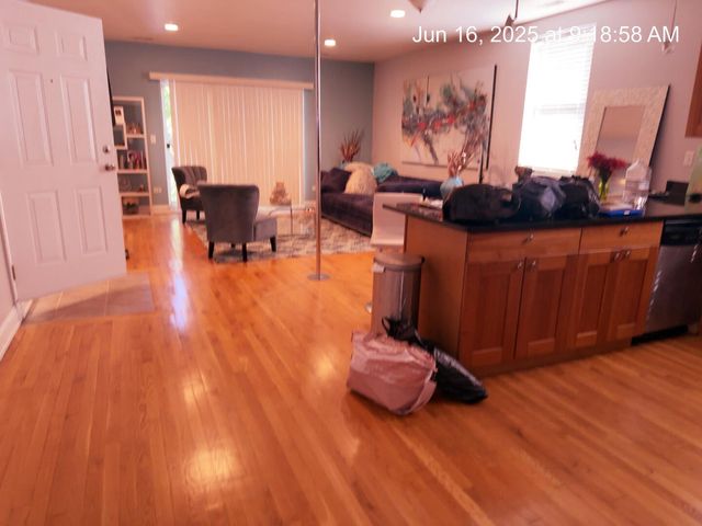 2651 E 74th Street 201, Chicago, IL 60649