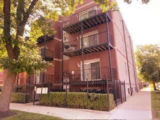 2651 E 74th Street 201, Chicago, IL 60649