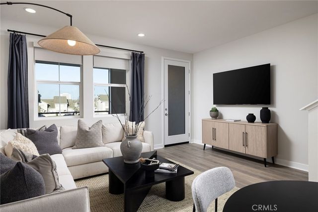 139 S Iris, Compton, CA 90220