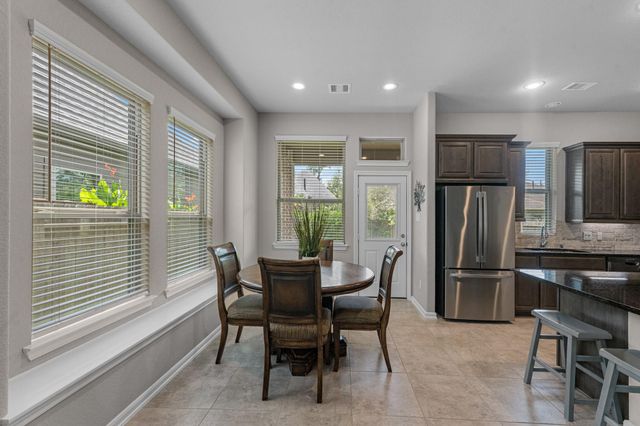 124 Buckeye Drive, Montgomery, TX 77316