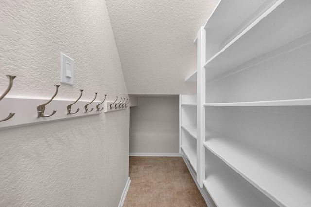 124 Buckeye Drive, Montgomery, TX 77316