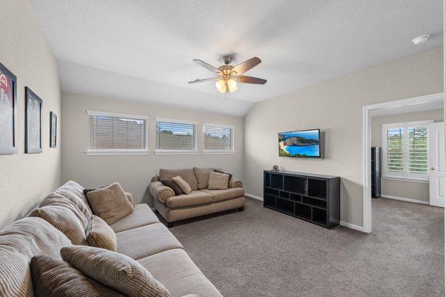 124 Buckeye Drive, Montgomery, TX 77316