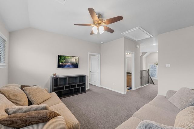 124 Buckeye Drive, Montgomery, TX 77316