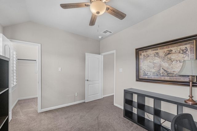 124 Buckeye Drive, Montgomery, TX 77316