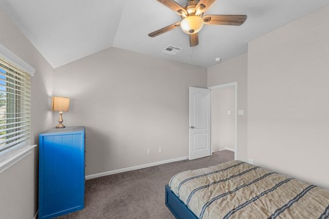 124 Buckeye Drive, Montgomery, TX 77316