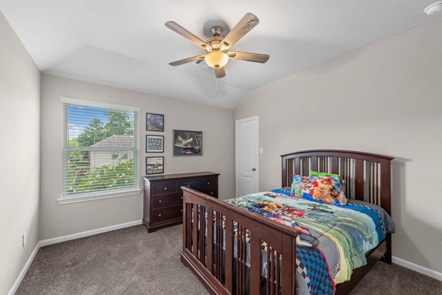 124 Buckeye Drive, Montgomery, TX 77316