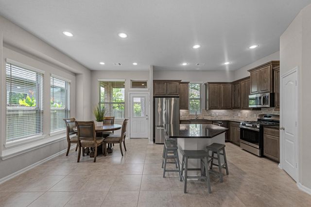 124 Buckeye Drive, Montgomery, TX 77316