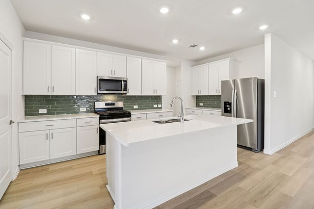 4106 Waco Drive, Farmersville, TX 75442