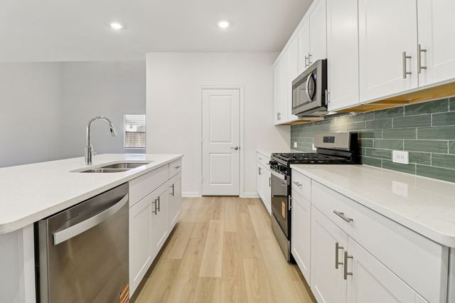 4106 Waco Drive, Farmersville, TX 75442