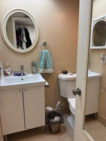 360 NW 69th Avenue 202, Plantation, FL 33317