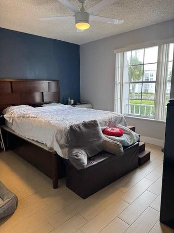 360 NW 69th Avenue 202, Plantation, FL 33317