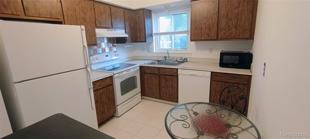 7506 Culpepper Court, Westland, MI 48185