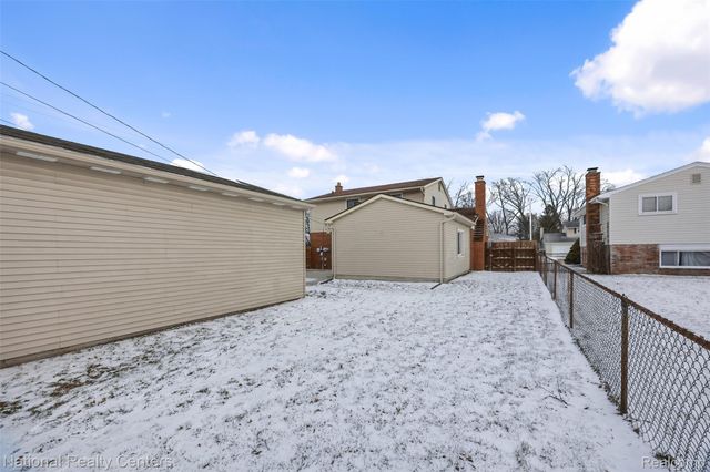 1806 Treadwell Street, Westland, MI 48186