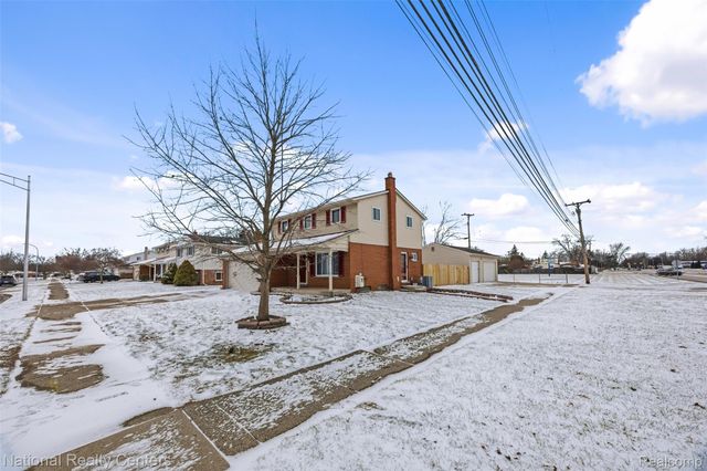 1806 Treadwell Street, Westland, MI 48186