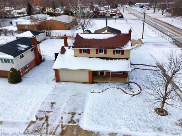 1806 Treadwell Street, Westland, MI 48186