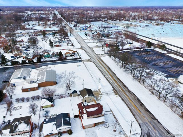 1806 Treadwell Street, Westland, MI 48186