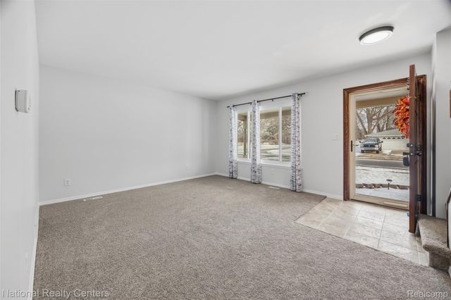 1806 Treadwell Street, Westland, MI 48186