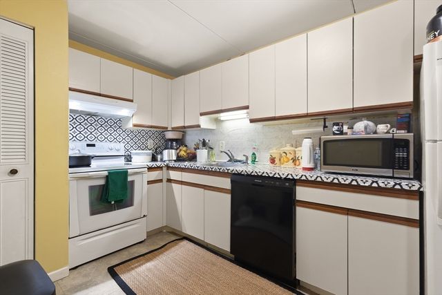 575 Broad St 315, Weymouth, MA 02189