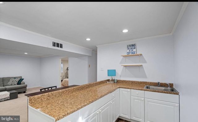 11611 VALE RD, Oakton, VA 22124