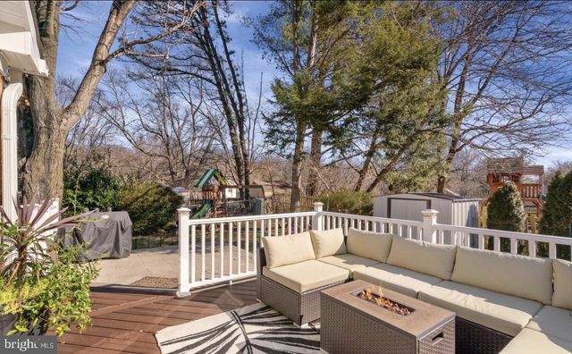 11611 VALE RD, Oakton, VA 22124
