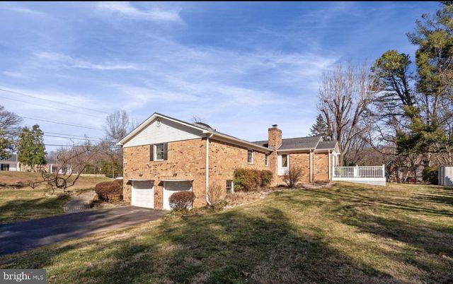 11611 VALE RD, Oakton, VA 22124