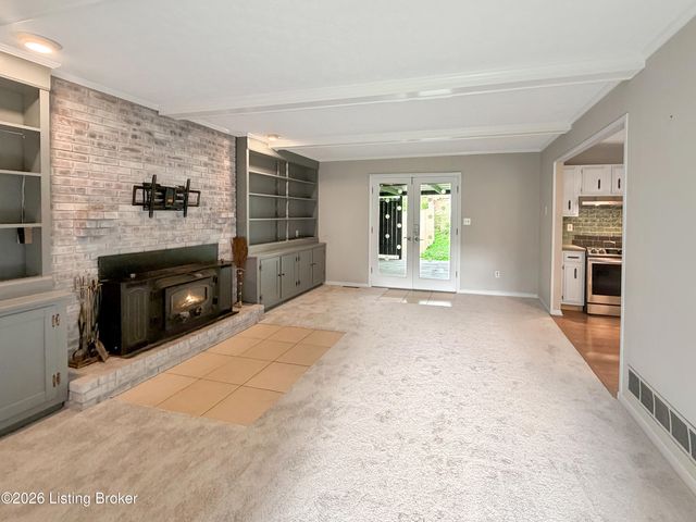 8319 Arnoldtown Rd, Louisville, KY 40214