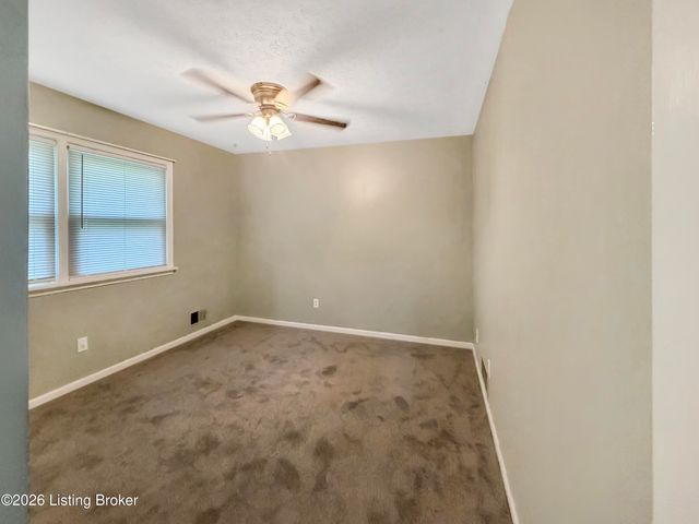 8319 Arnoldtown Rd, Louisville, KY 40214