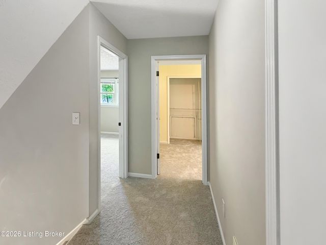 8319 Arnoldtown Rd, Louisville, KY 40214