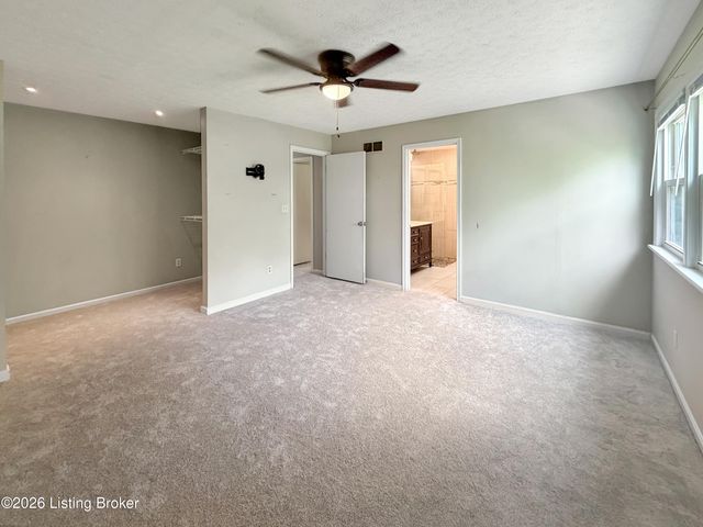 8319 Arnoldtown Rd, Louisville, KY 40214