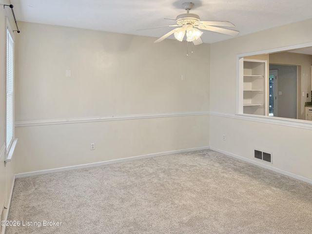 8319 Arnoldtown Rd, Louisville, KY 40214