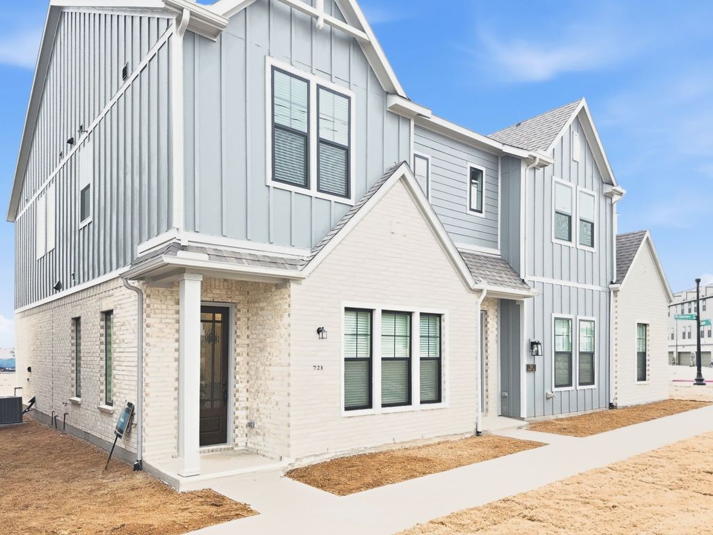 721 Kerrville Lane, Plano, TX 75075