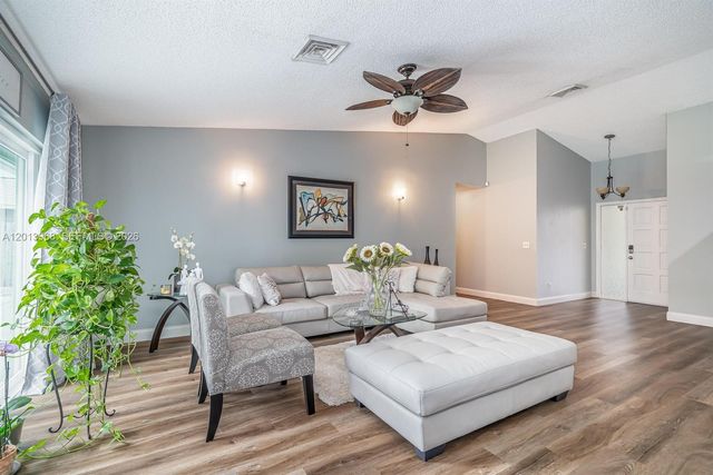 4125 NW 96th Ter 4125, Sunrise, FL 33351