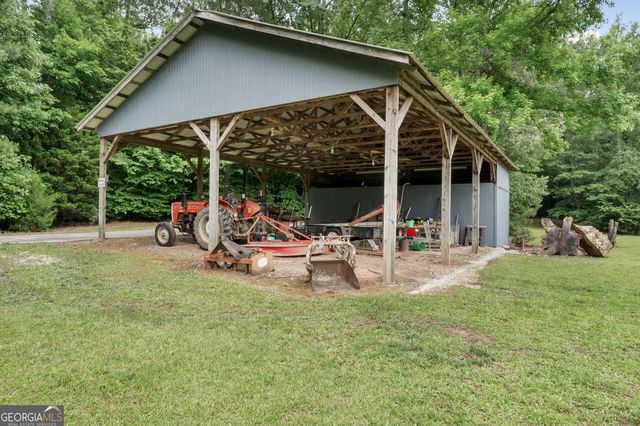 699 Bankstown Road, Brooks, GA 30205