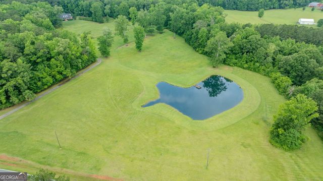 699 Bankstown Road, Brooks, GA 30205