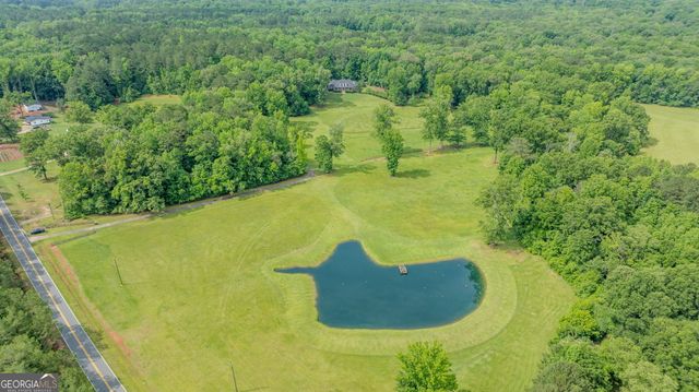 699 Bankstown Road, Brooks, GA 30205