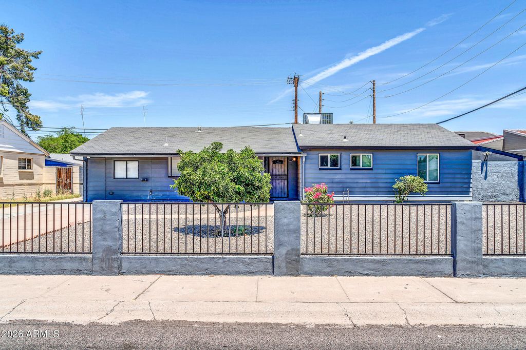 1214 W Highland Avenue, Phoenix, AZ 85013 — exterior