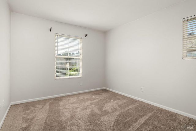 23 Greenham Ct, Novato, CA 94949