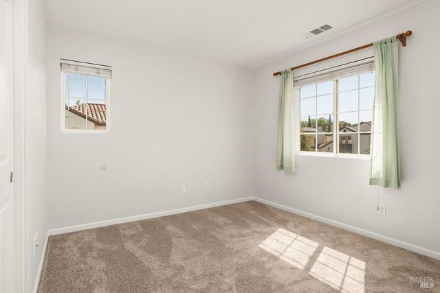 23 Greenham Ct, Novato, CA 94949