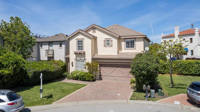 23 Greenham Ct, Novato, CA 94949