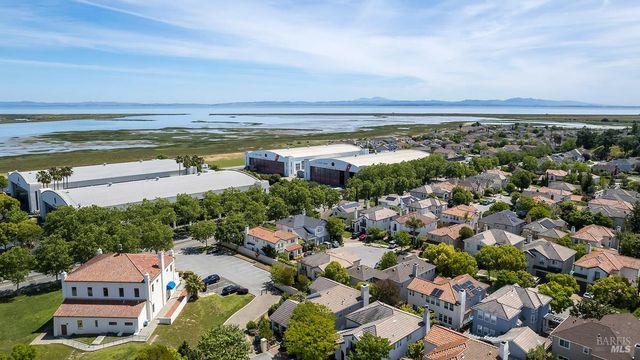 23 Greenham Ct, Novato, CA 94949