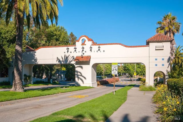 23 Greenham Ct, Novato, CA 94949